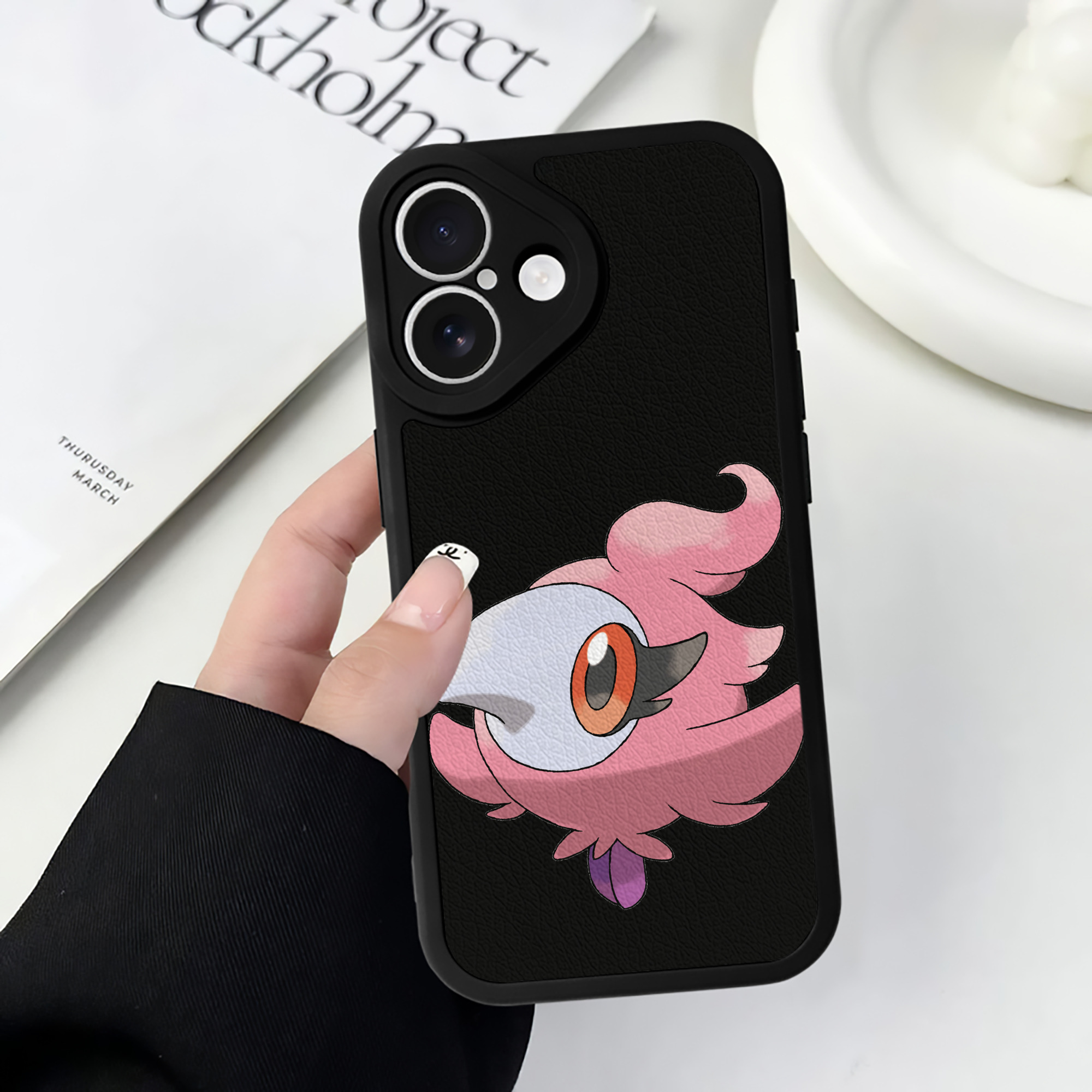 （画像用） ポケットモンスター Pokémon 【iPhone 16シリーズ対応】シリコンスマホケース（レザー調） 材質：シリコン